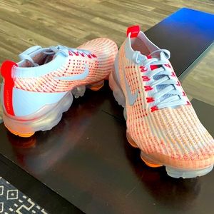 Nike Vapormax shoes, never worn